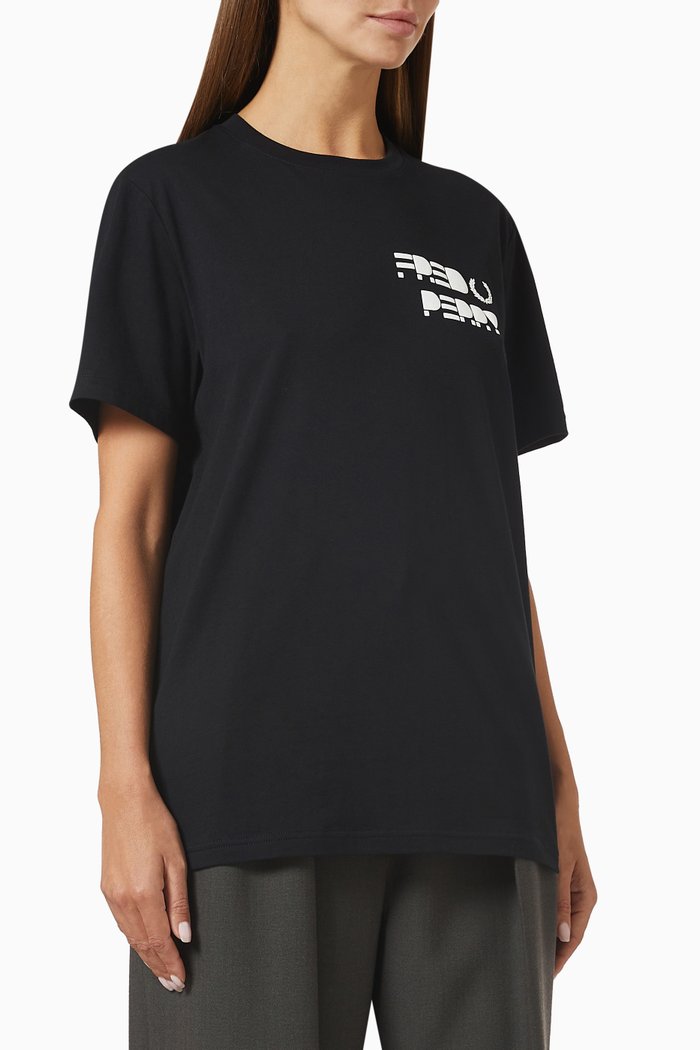 

Raised Graphic T-shirt in Cotton, Black