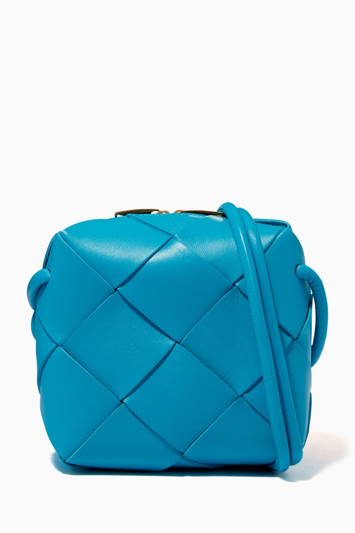 

Mini Cassette Bag in Intreccio Leather, Blue