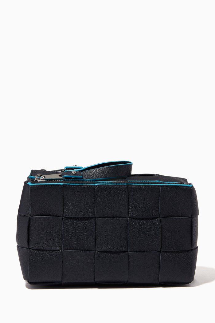 

Cassette Toiletry Case in Intrecciato Leather, Blue