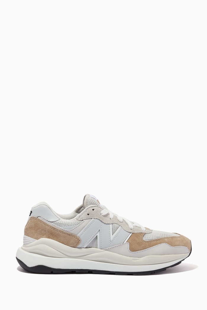 

5740 Low-top Sneakers in Suede & Mesh, White