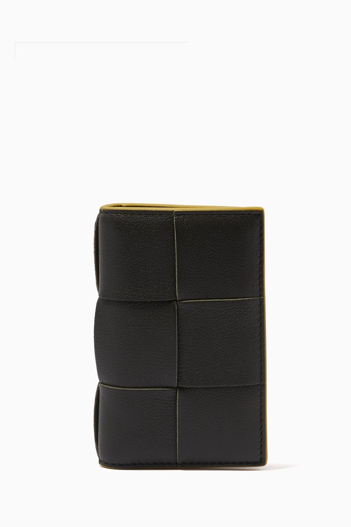 

Flap Card Case in Intrecciato Leather, Green
