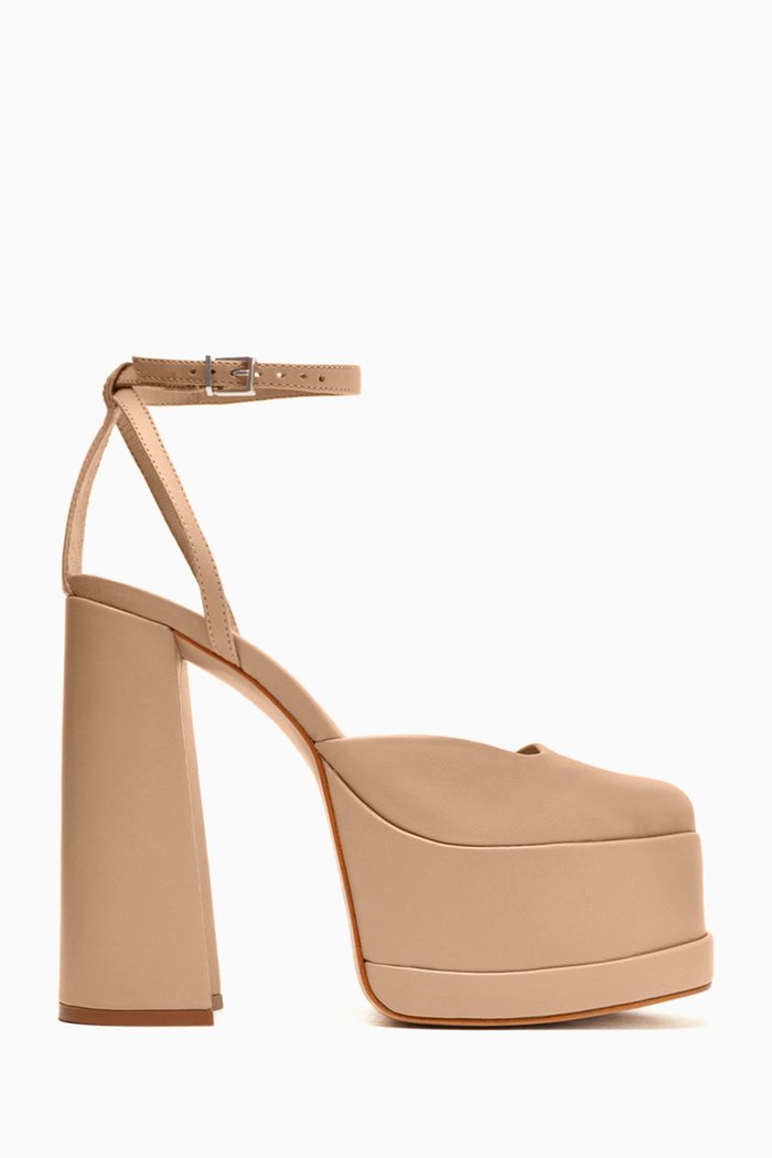 

Glamorous Wonderland Platform Pumps in Leather, Neutral