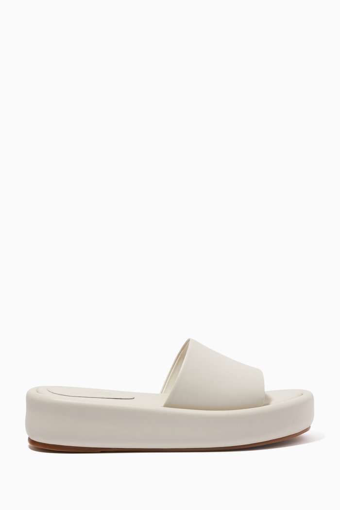 

Fluid Nature Slides in Leather, White