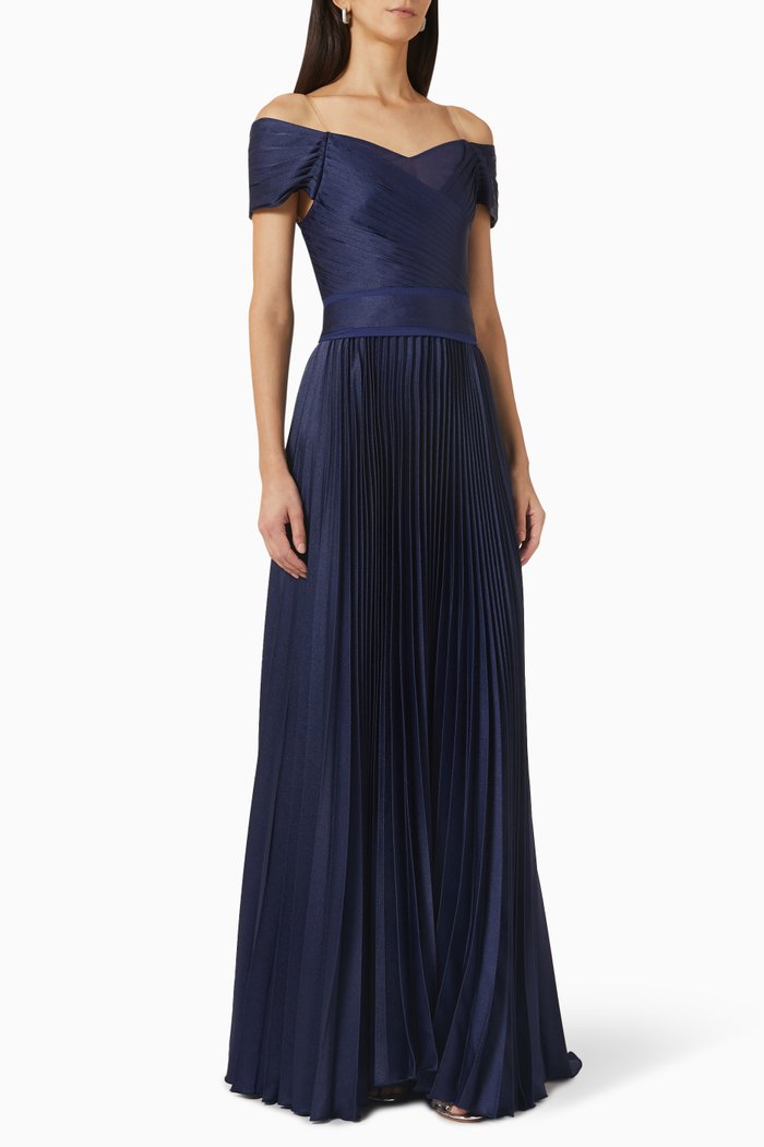 

Off-shoulder Pleated Maxi Dress in Crêpe, Blue