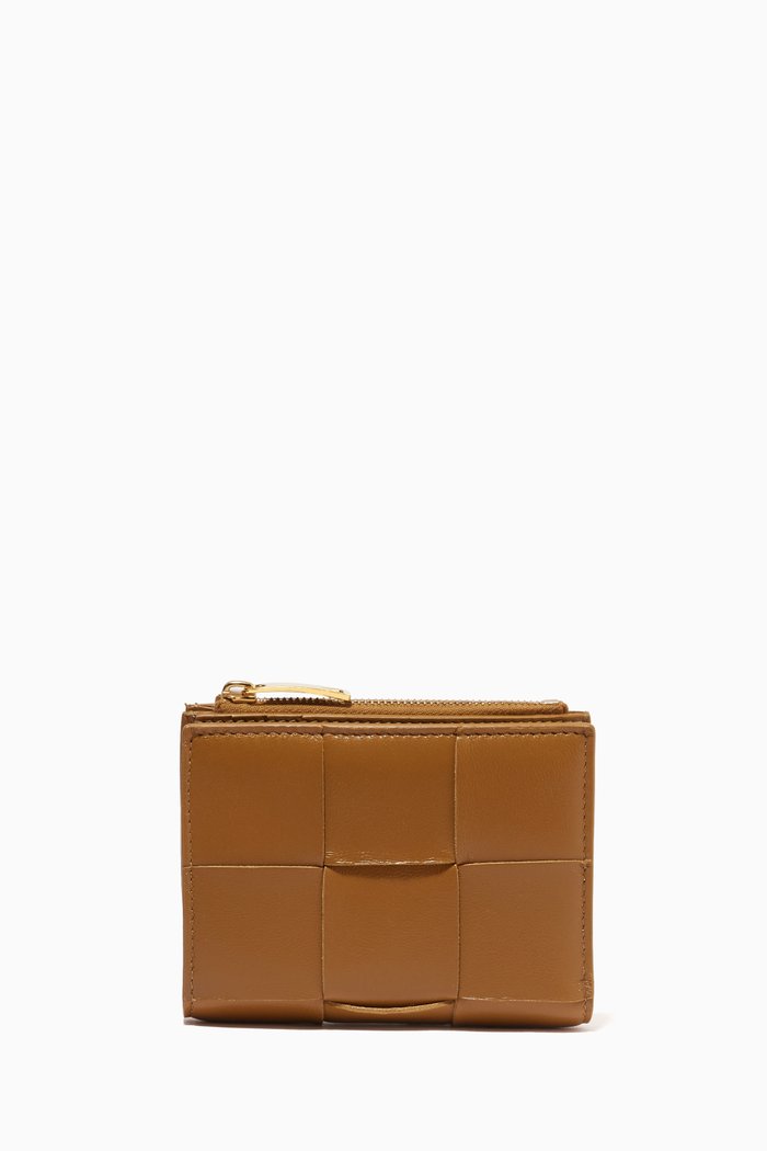 

Bi-fold Wallet in Intrecciato Nappa, Brown