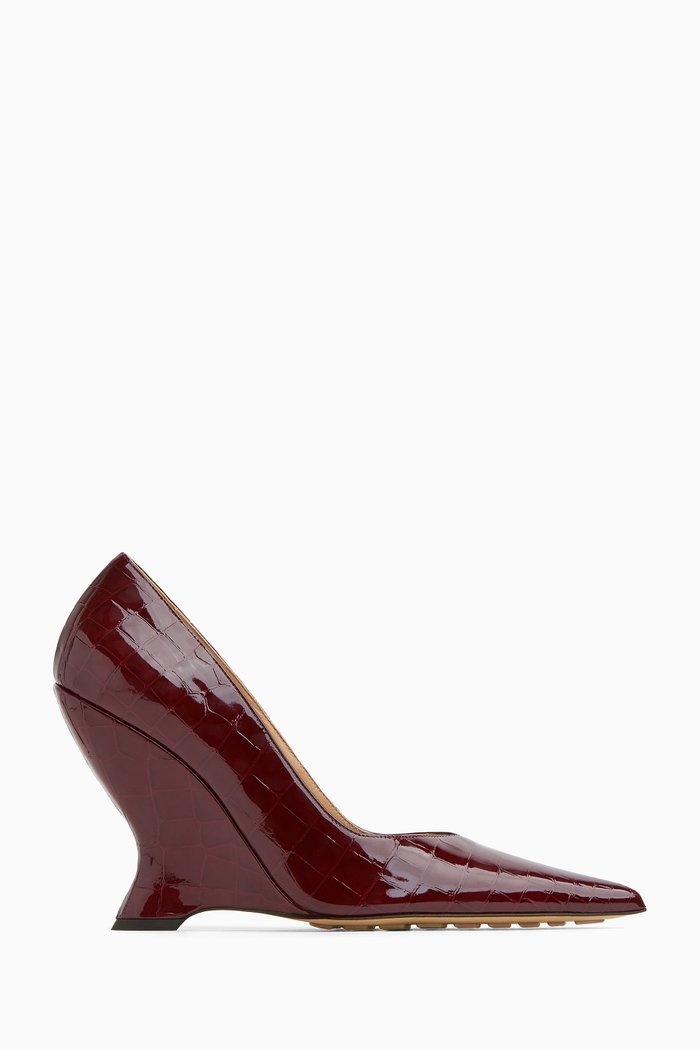 

Punta 100 Pumps in Croc-embossed Glossy Calfskin, Burgundy