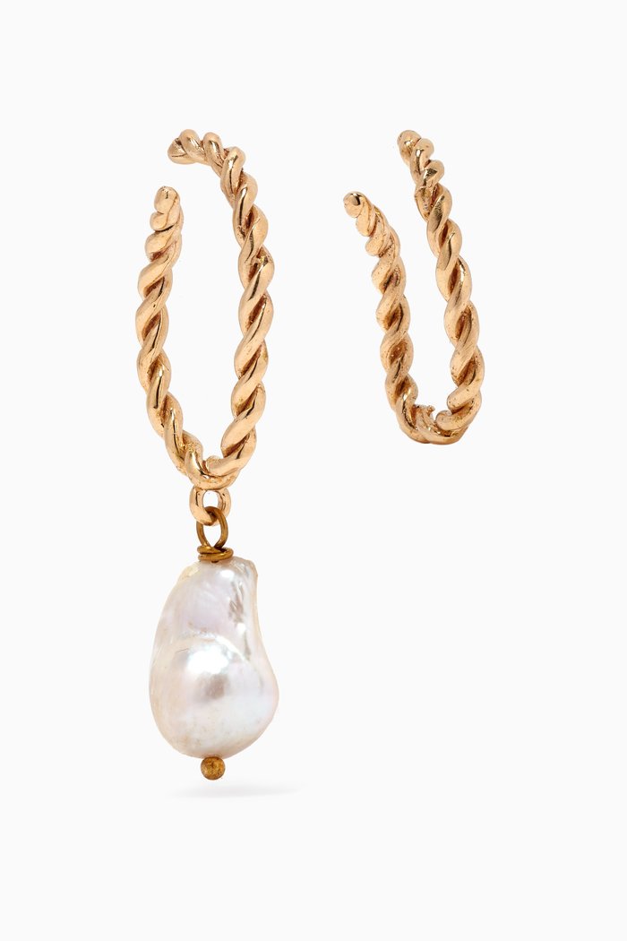

Interlaced Pearl Drop Ear Cuff Set in Gold-plated Metal, White