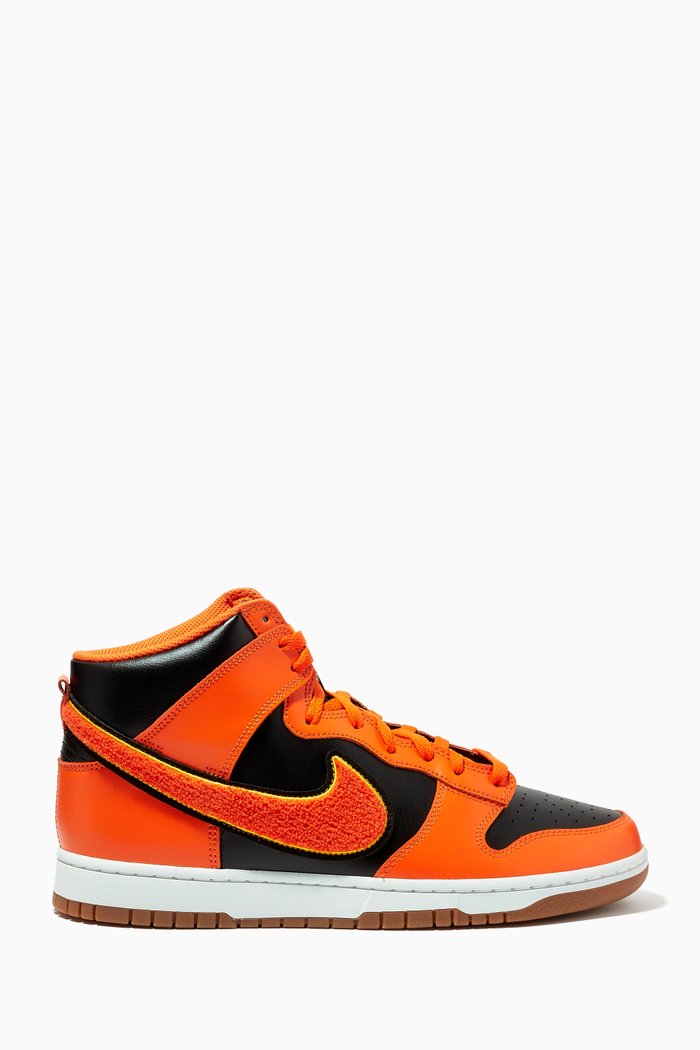 

Dunk High Retro University Sneakers in Leather, Orange