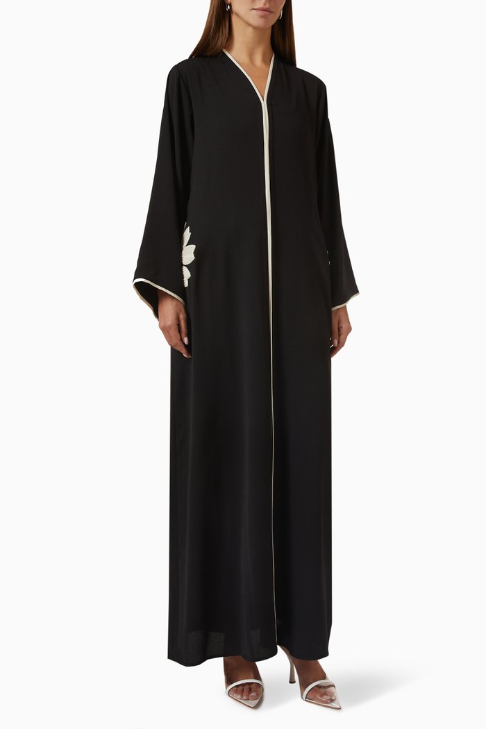 

Beaded Abaya in Linen, Black