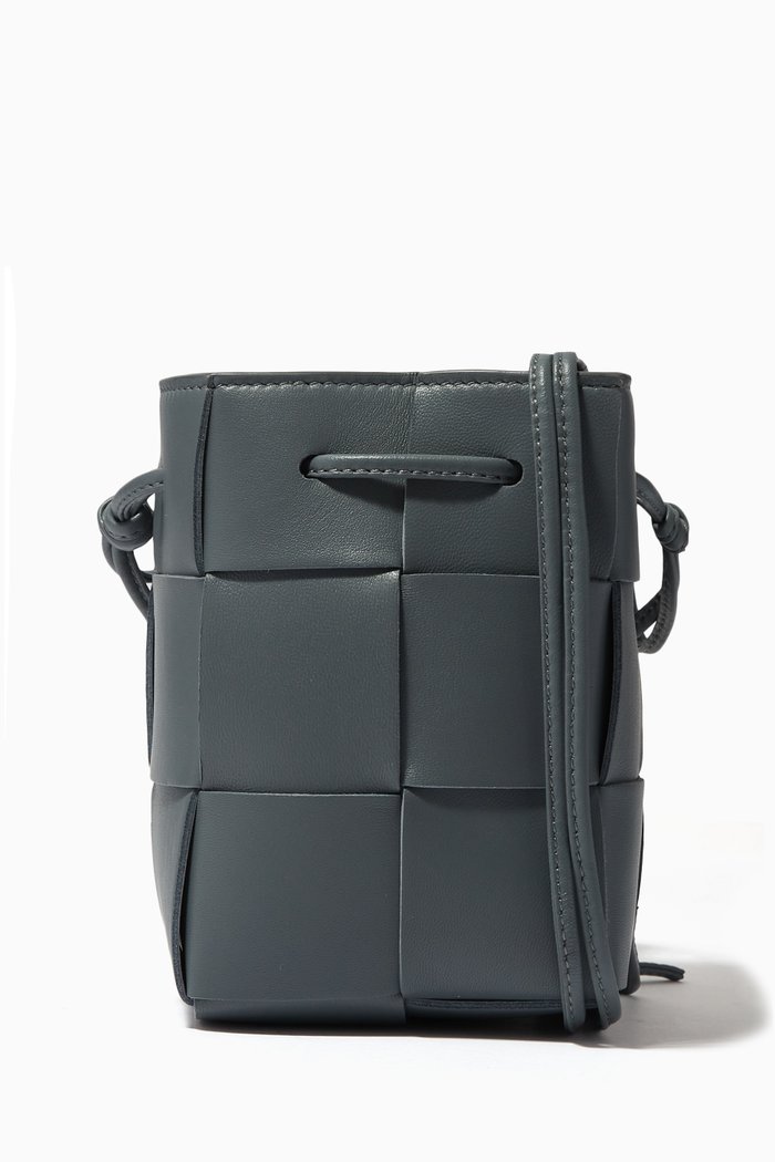 

Mini Cassette Crossbody Bag in Intrecciato Leather, Grey