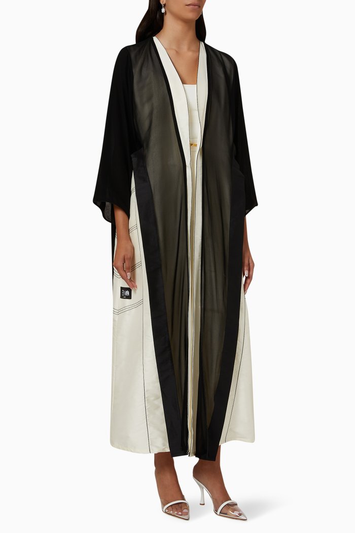 

Stitch Detail Abaya in Chiffon, White