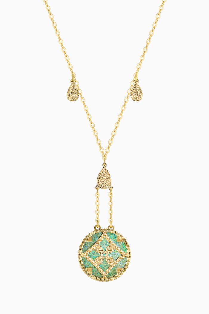 

Amelia Versailles Mother of Pearl Necklace in 18kt Gold, Yellow