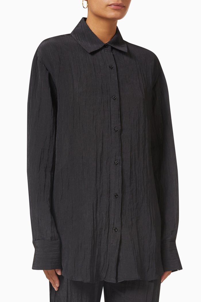 

Suri Shirt in Crinkle Satin, Black