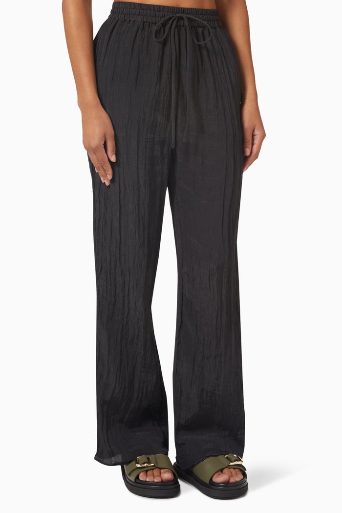 

Suri Pants in Crinkle Satin, Black