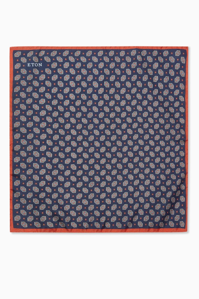 

Geometric Pocket Square in Silk, Blue