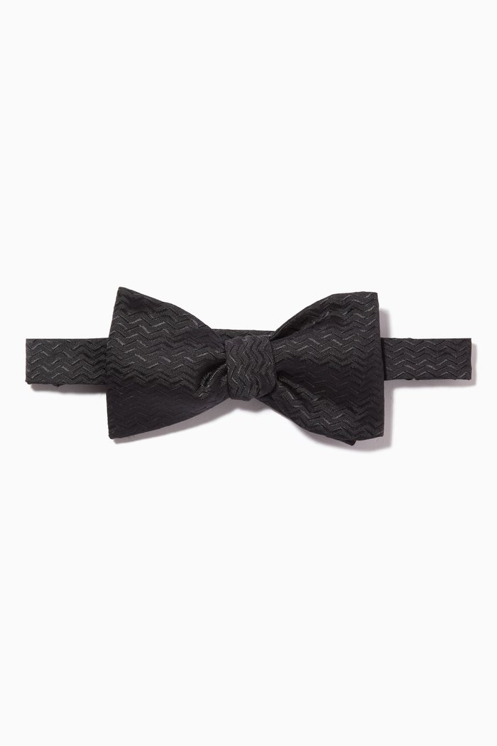 

Herringbone Bow Tie in Silk, Black