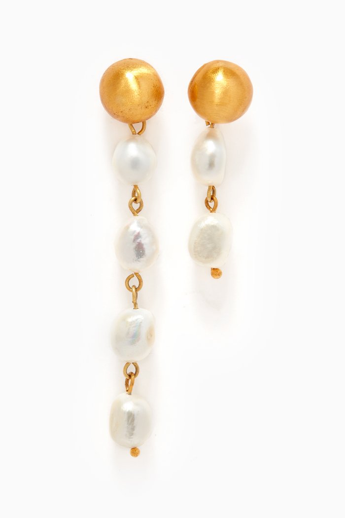 

Blossom Pearl Asymmetric Earrings in 24kt Gold-plated Brass, White