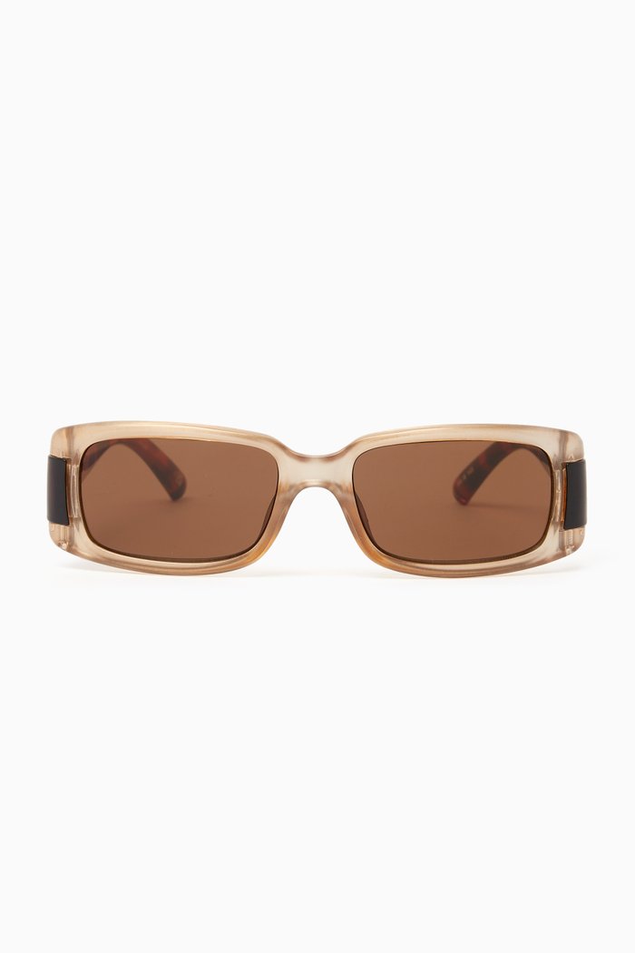 So Into You Sunglasses in Plastic, Brown