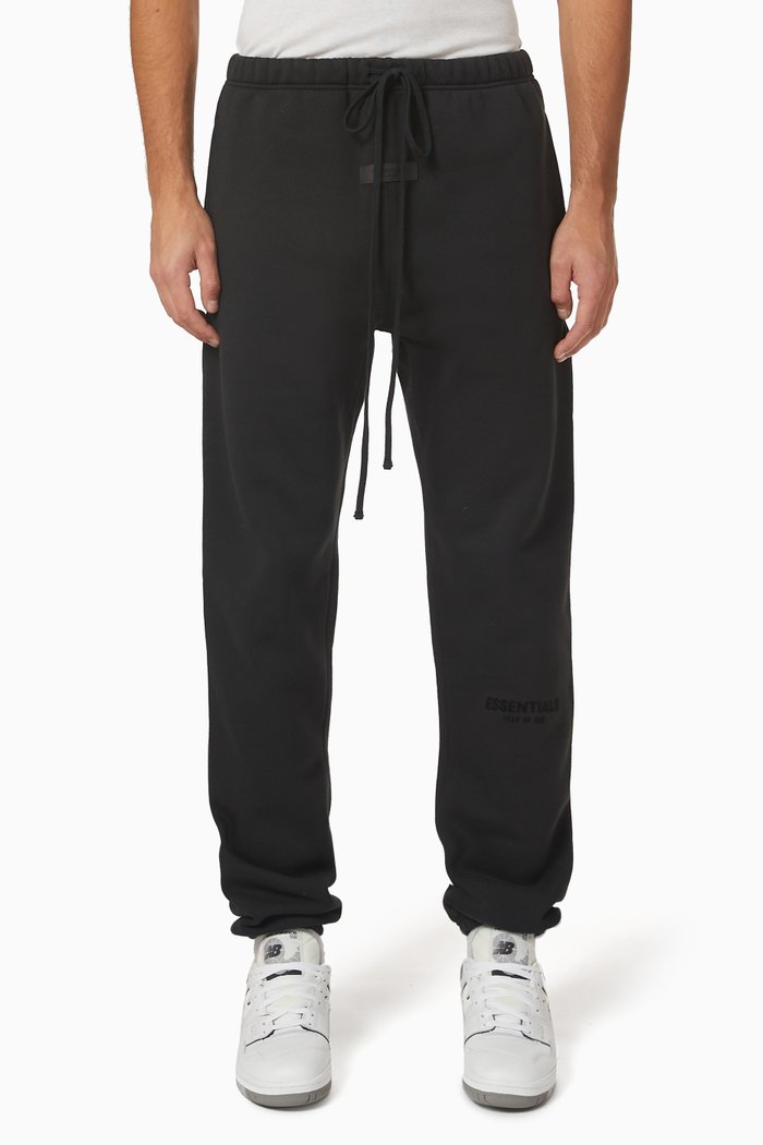 

Essentials Logo Sweatpants in Fleece, Black