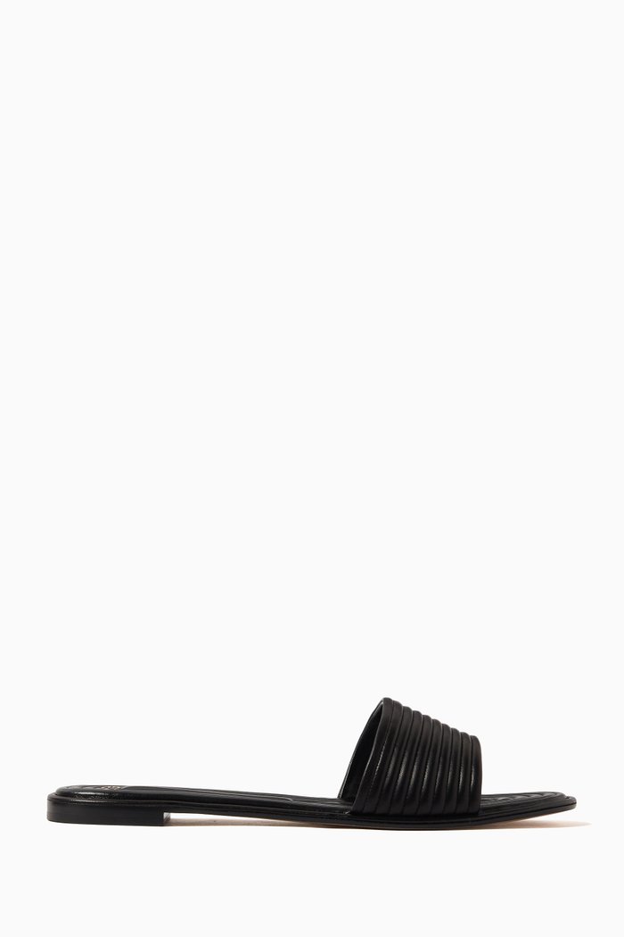 

Embossed Flat Sandals in Leather, Black