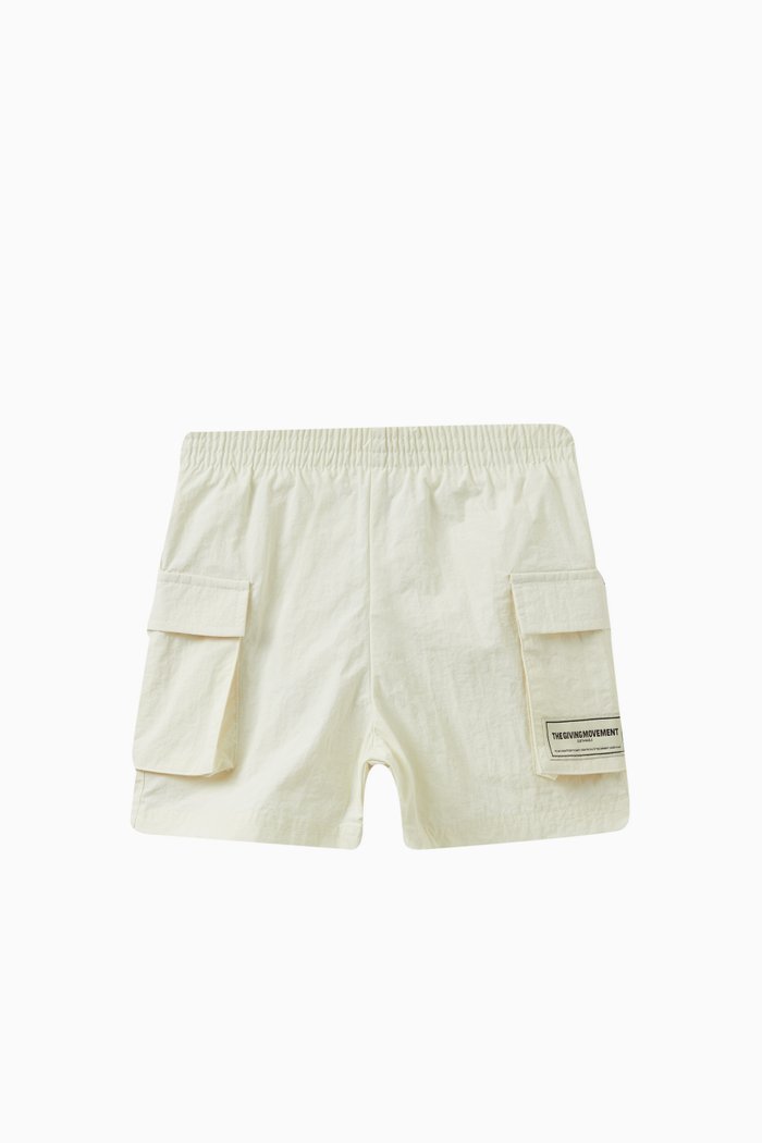 

Cargo Shorts in Nylon, Neutral