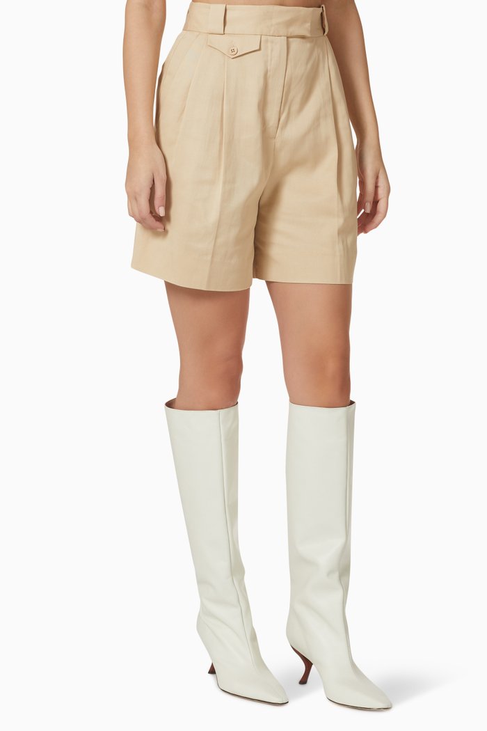

Sara Tailored Shorts in Tencel-blend, Neutral