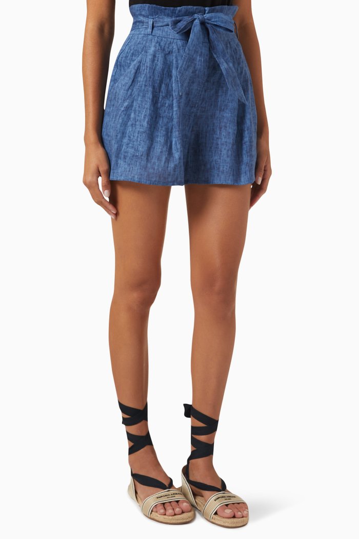 

Belted Shorts in Linen, Blue
