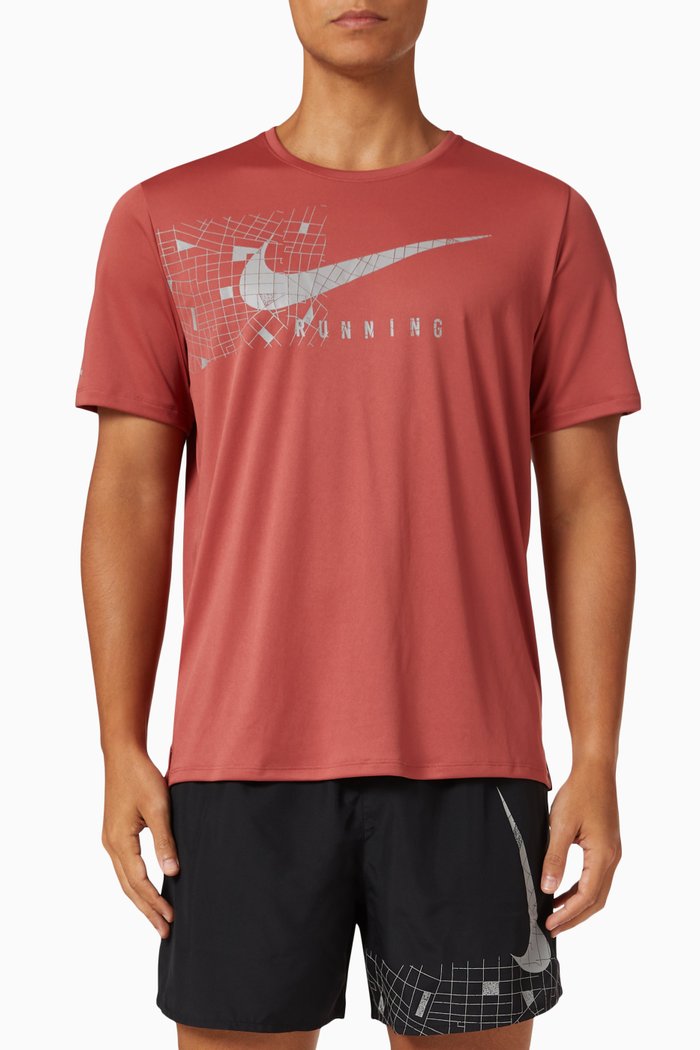 

Dri-FIT Run Division DFC T-shirt in Cotton-blend, Red