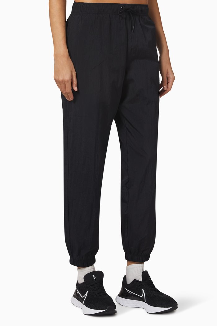

Logo Essential Sweatpants in Nylon, Black