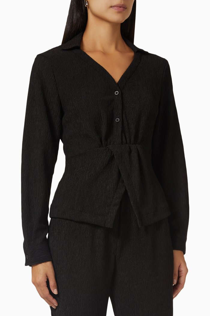

Modest Twist-front Shirt in RE-CRINK100©, Black