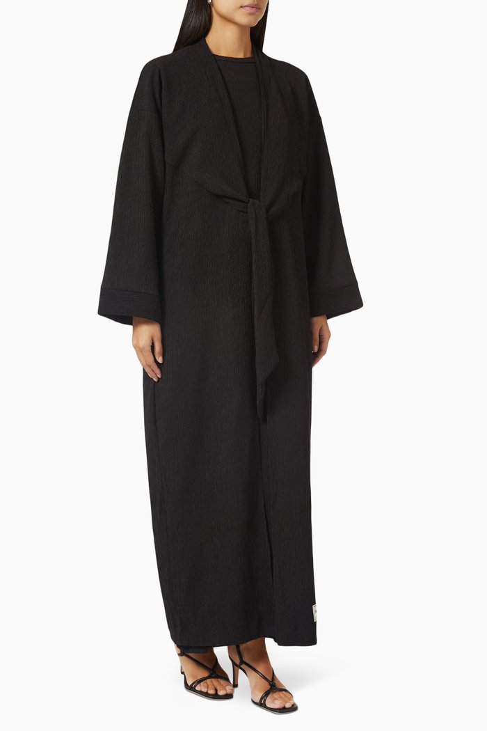 

Modest Abaya in RE-CRINK100©, Black