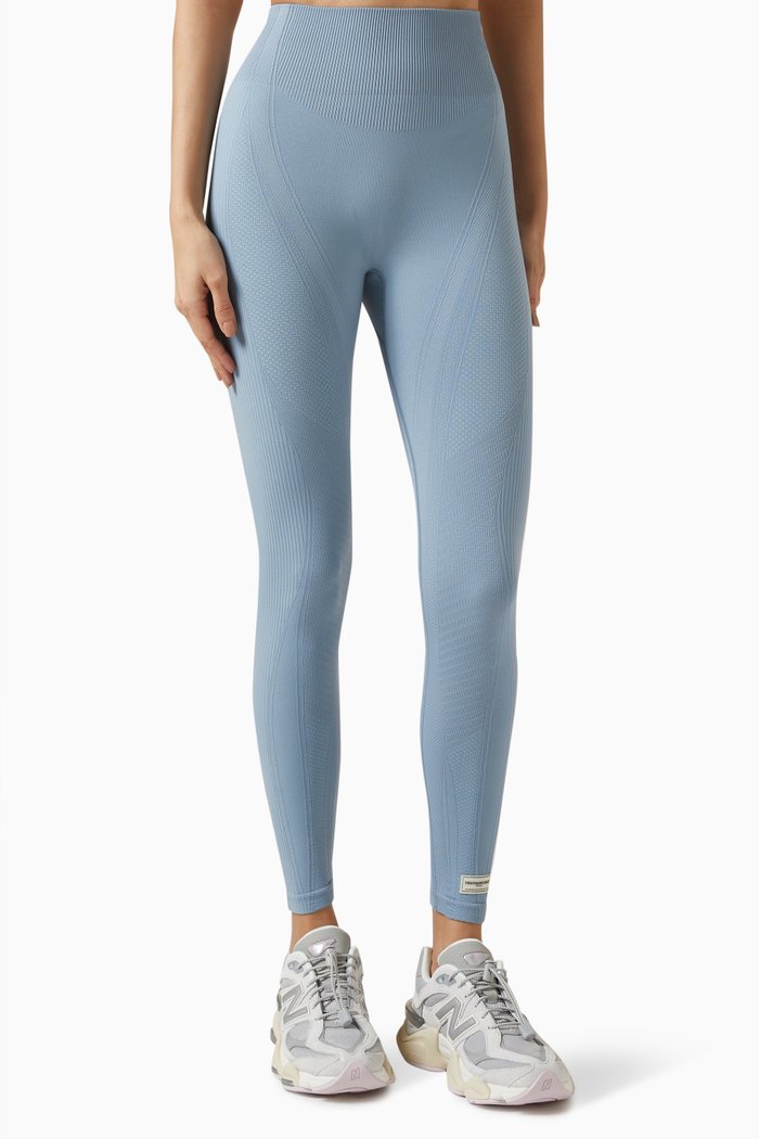 

Tonal 24" High-rise Leggings in SMLS100©, Blue
