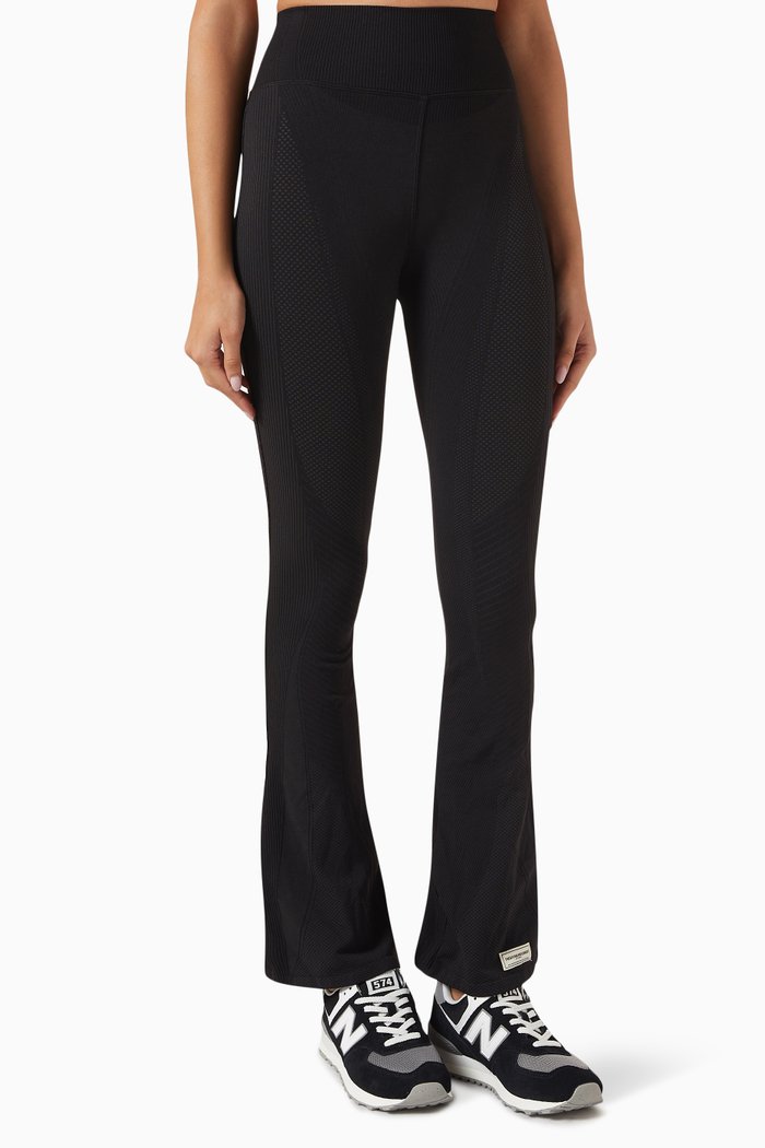 

Flared Tonal 24" Leggings in SMLS100©, Black