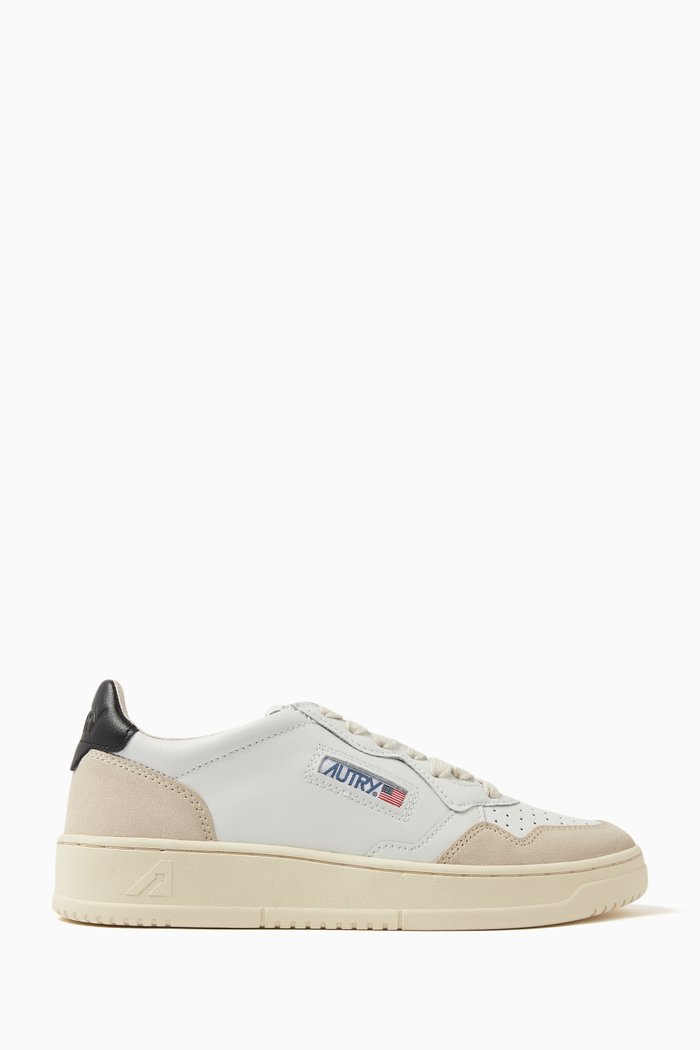 

Medalist Mid-top Sneakers in Leather, Black