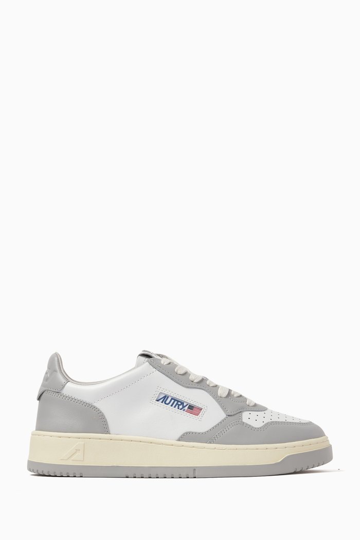 

Medalist Mid-top Sneakers in Leather, Grey