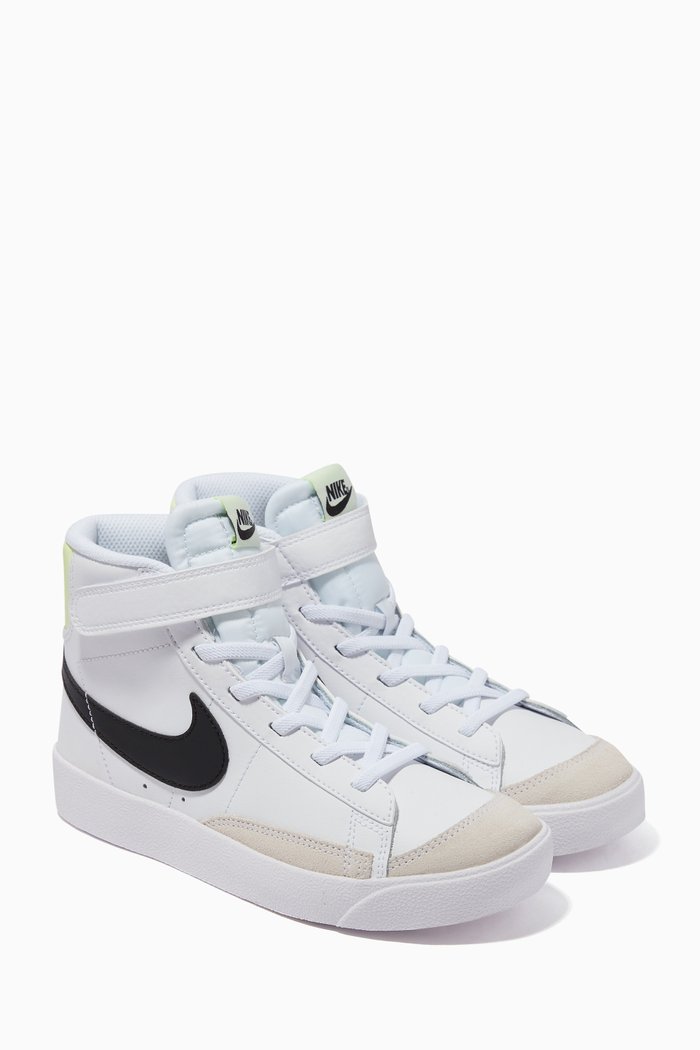 

Blazer Mid '77 Sneakers in Leather, White