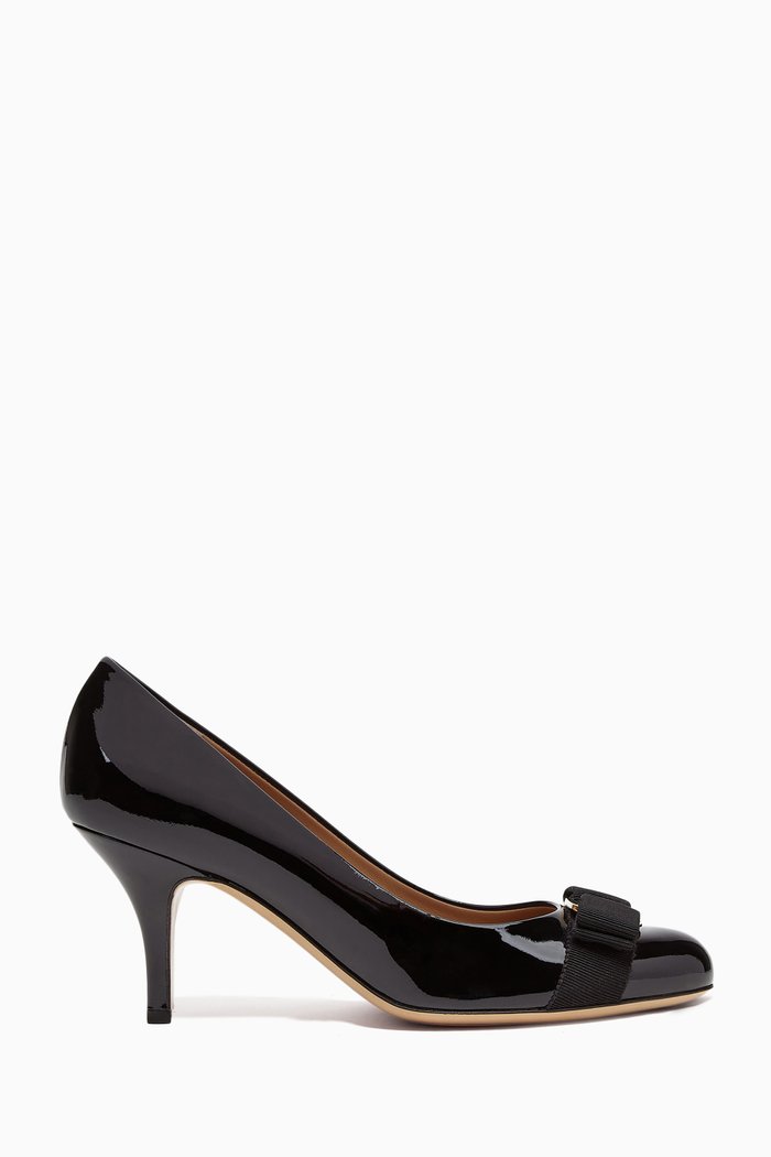 

Vara Bow 70 Round-toe Pumps in Naplak, Black
