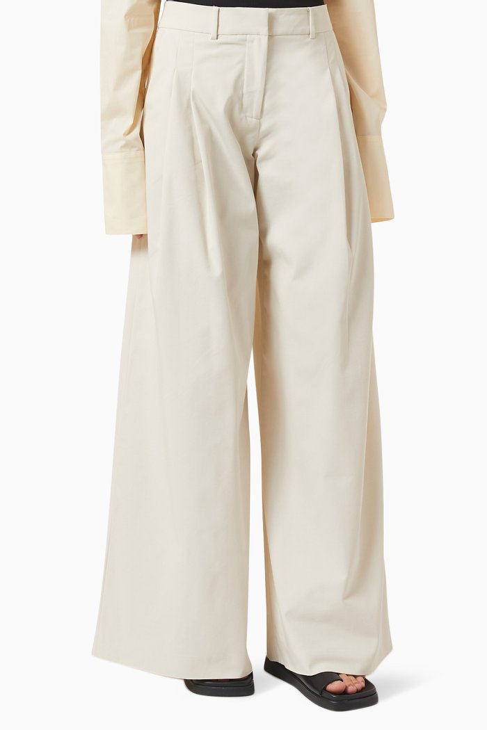 

Joan Low-rise Wide-leg Pants in Cotton, Neutral