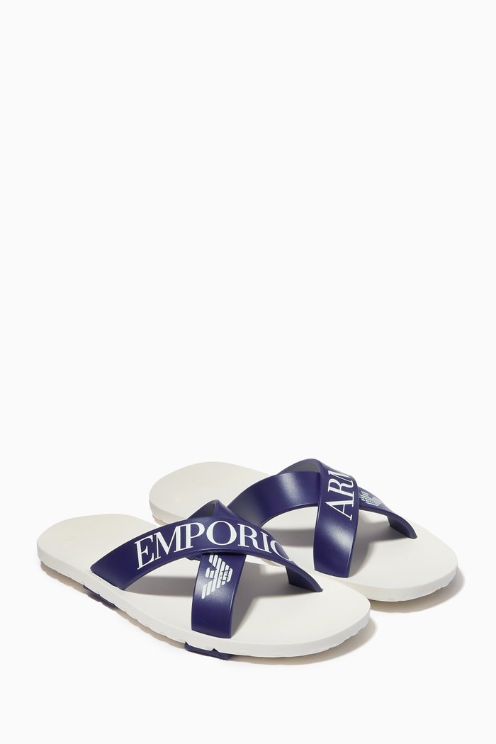 

Logo Slides in Rubber, White