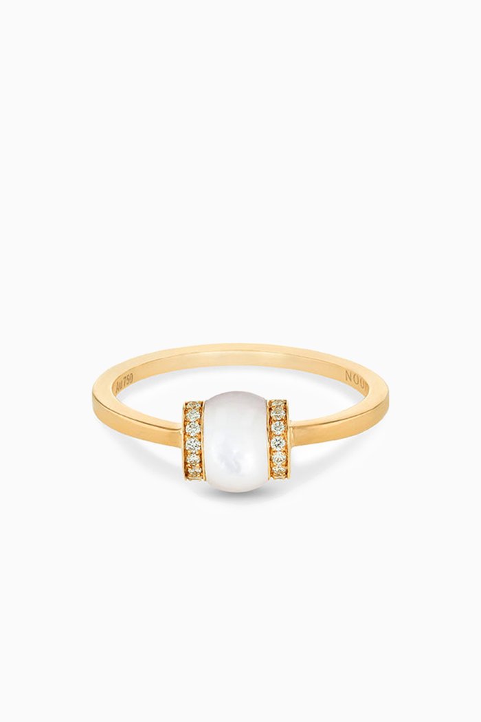

Single Cerith Diamond & Mother of Pearl Ring in 18kt Gold, White