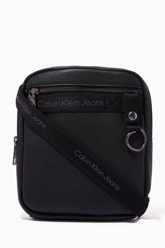 

Explorer Reporter Bag in Faux Leather, Black