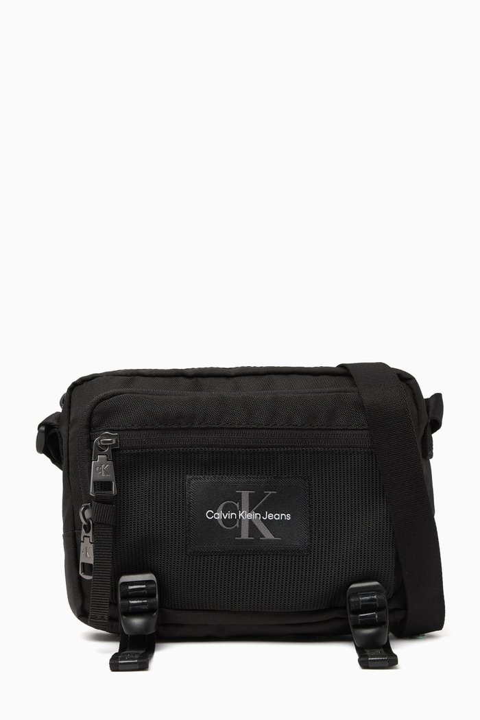 

Essential Crossbody Bag in Recycled Nylon, Black