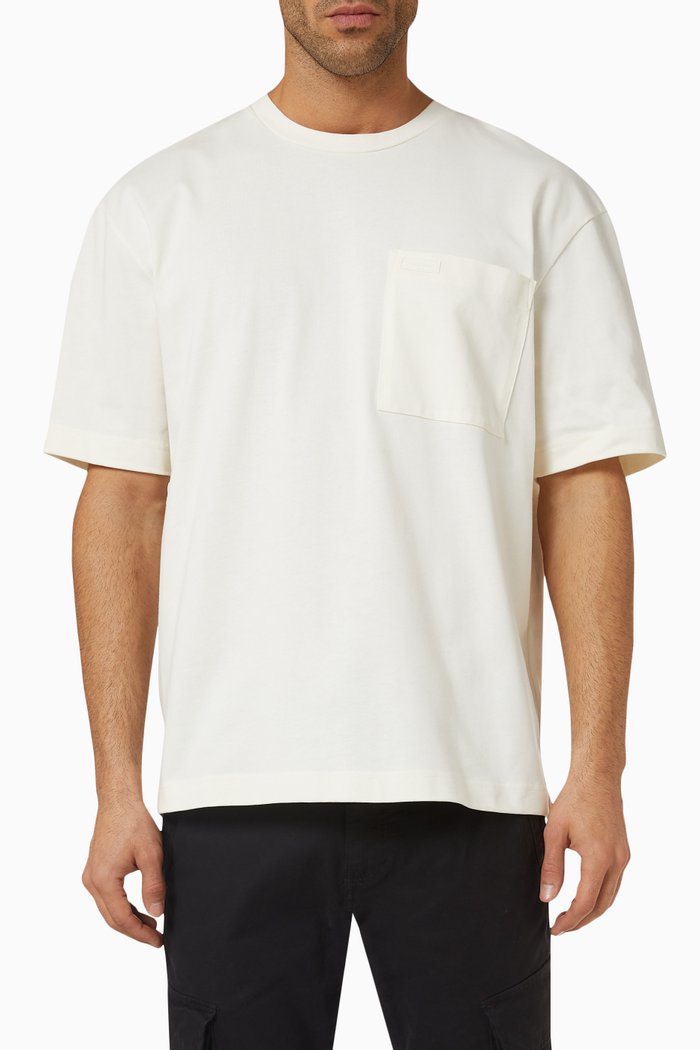 

Modern Comfort Pocket T-shirt in Organic Cotton, Neutral