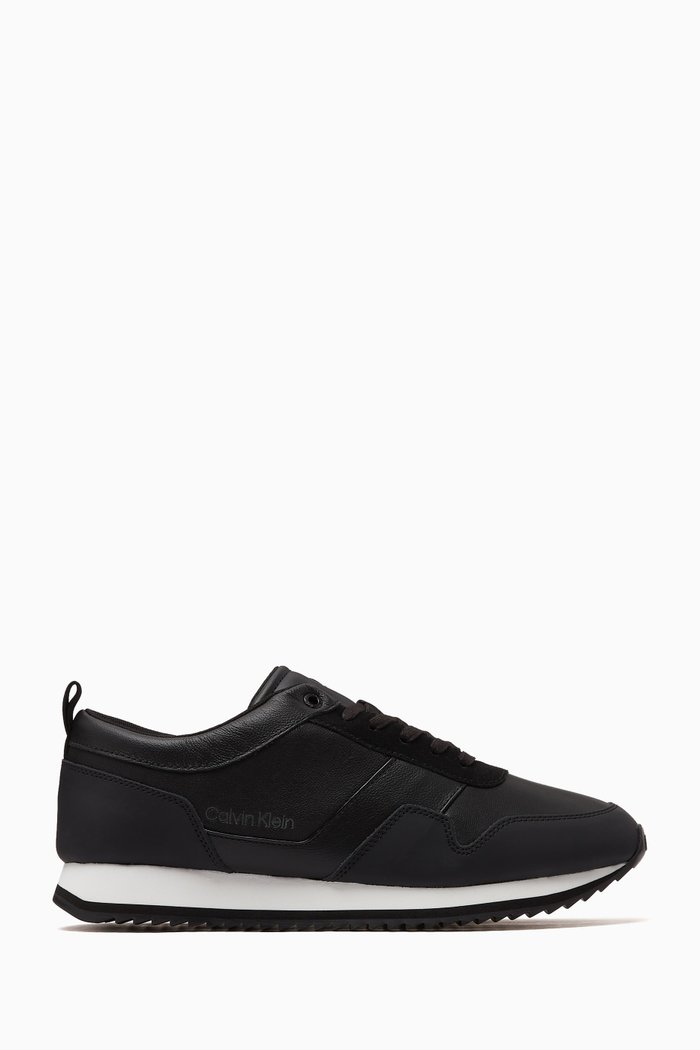 

Low Top Sneakers in Leather, Black