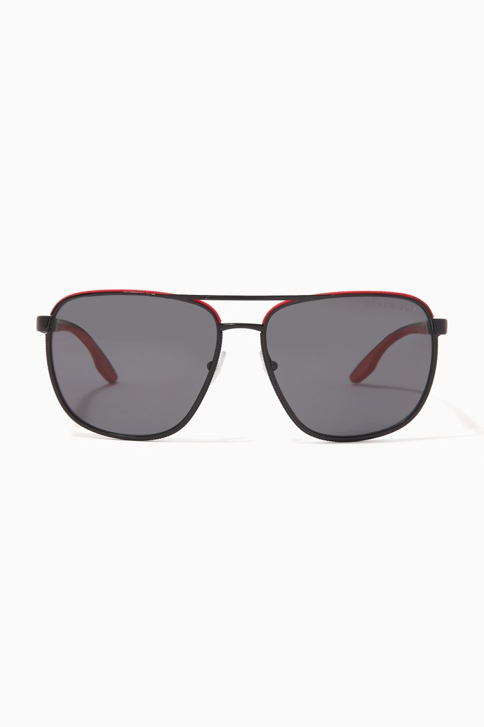 

Aviator Sunglasses in Metal, Red