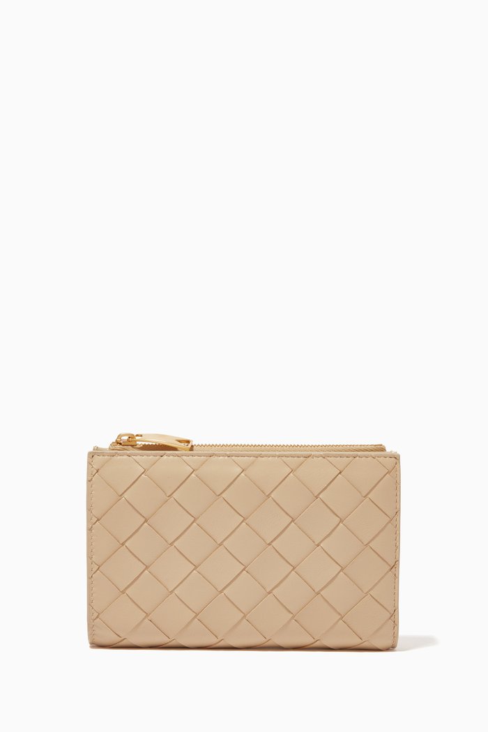 

Medium Bi-fold Wallet in Intrecciato Nappa, Neutral