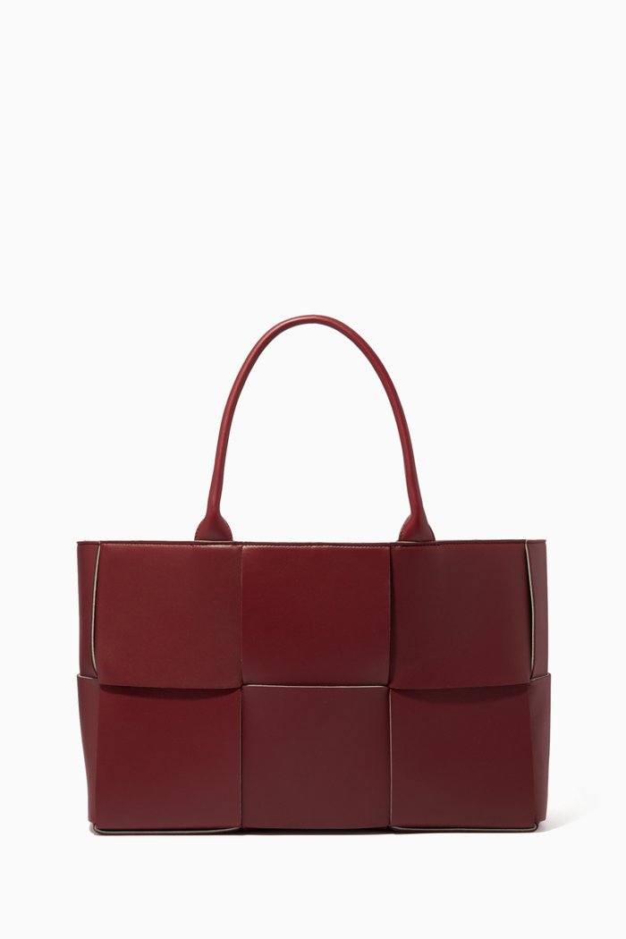 

Medium Arco Tote in Nappa, Burgundy