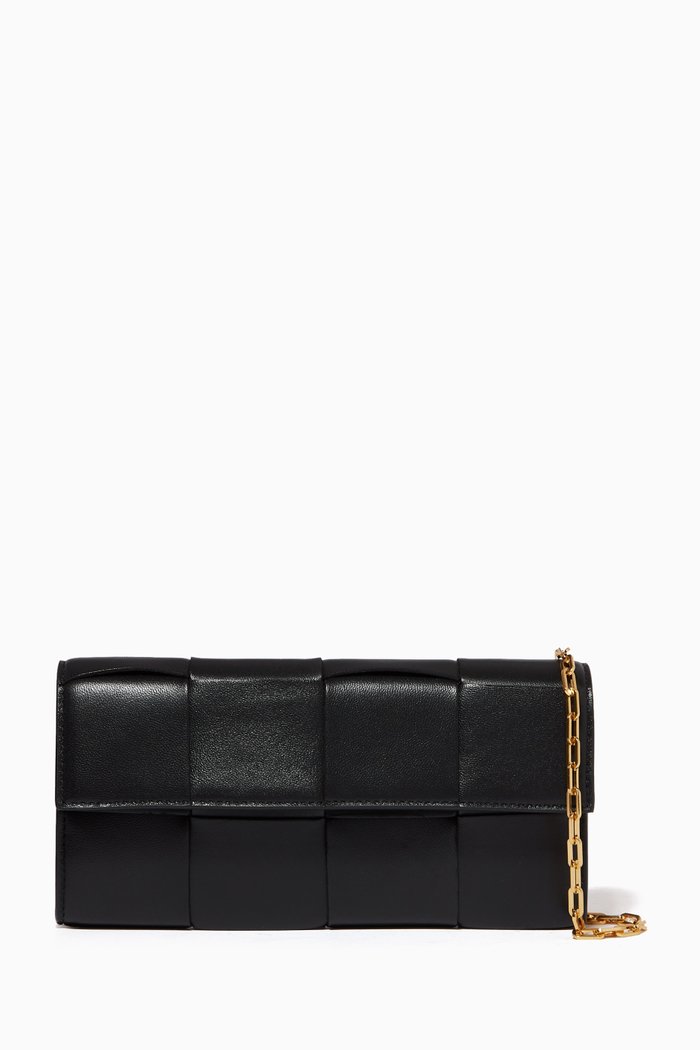Wallet on Chain in Intreccio Leather, Black