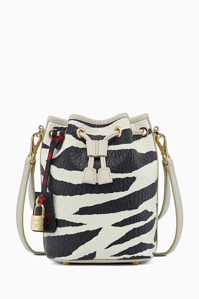 

Dessau Drawstring Bag in Meta Safari Canvas, Black