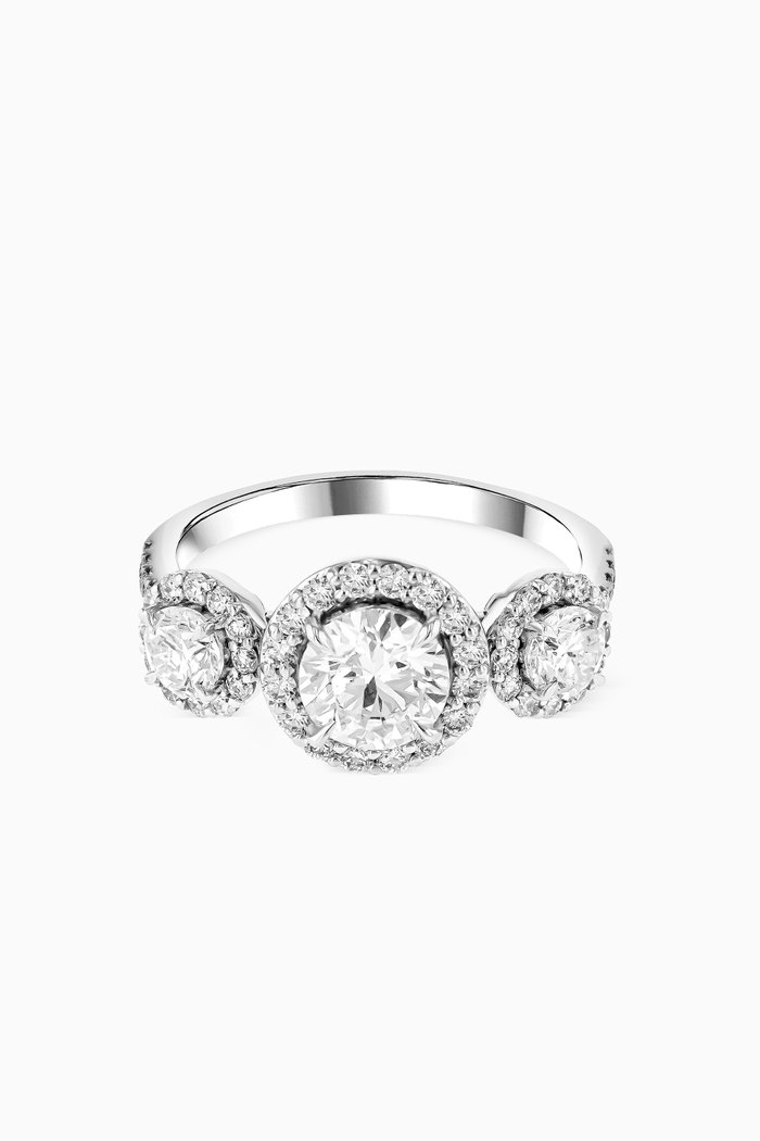 

Gaia Halo & Pavé Diamond Ring in 18kt White Gold